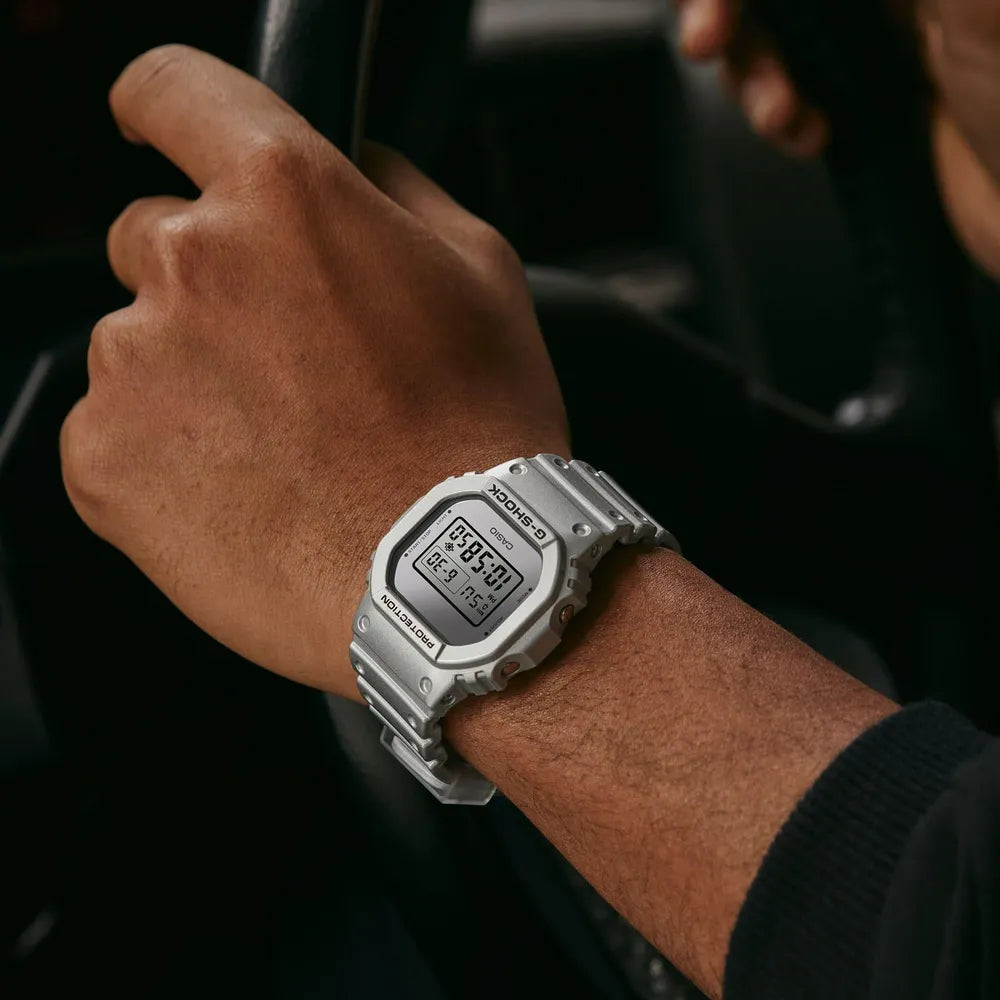 G-SHOCK DW-5600FF-8