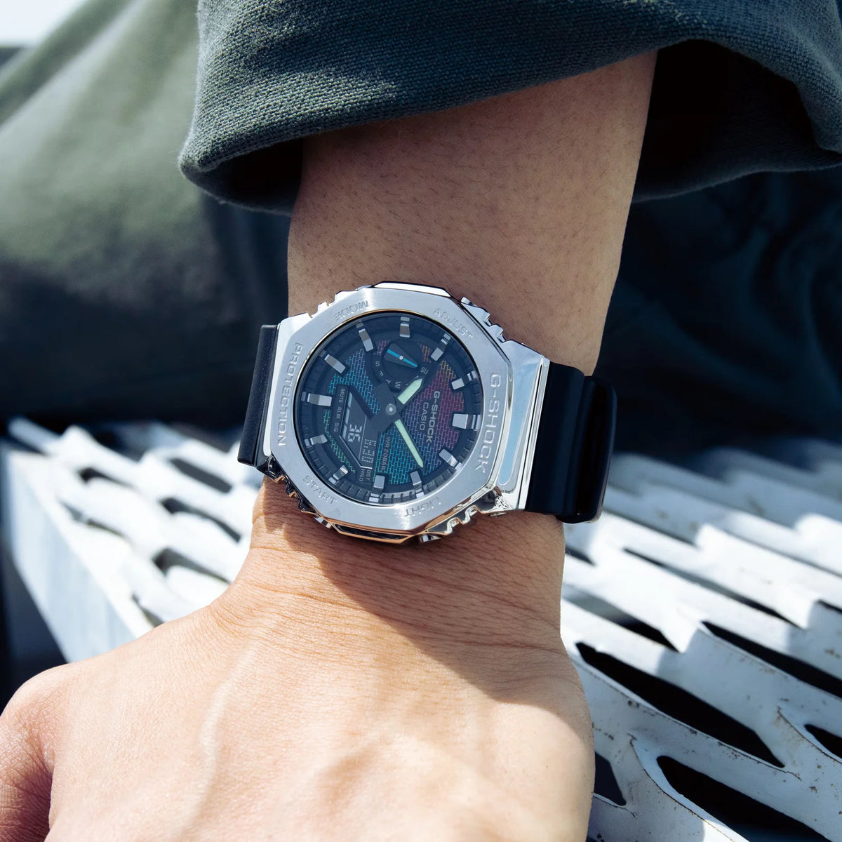 G-SHOCK GM-2100RW-1A